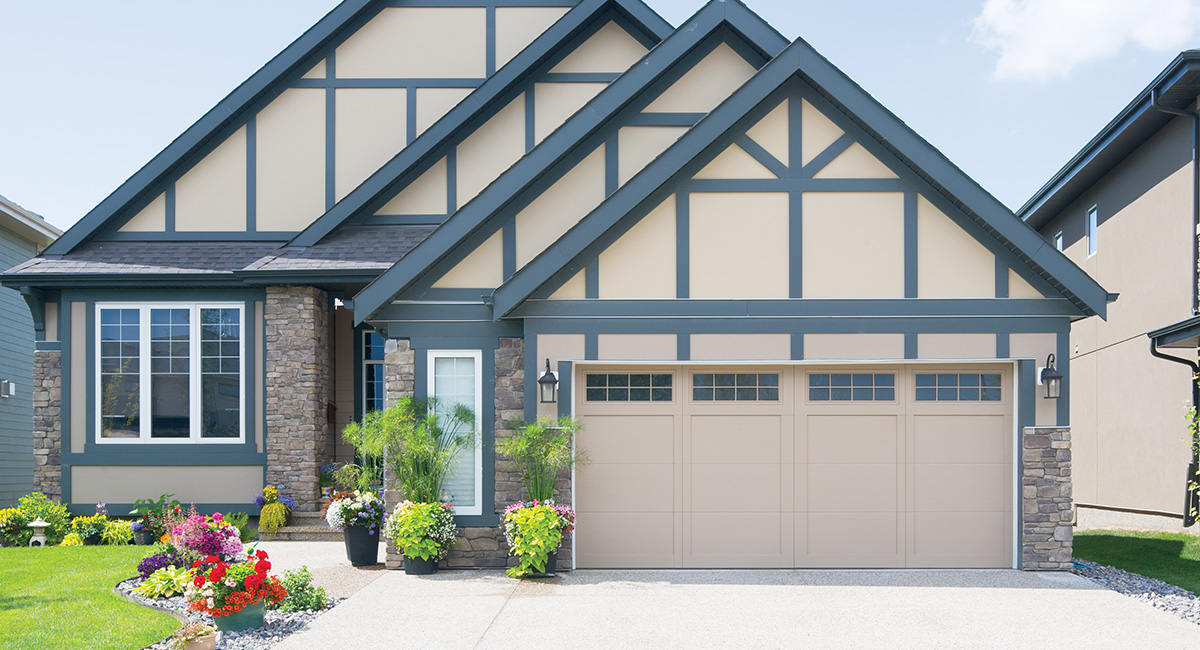 carriage house garage goors