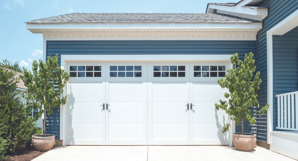 carriage house garage goors