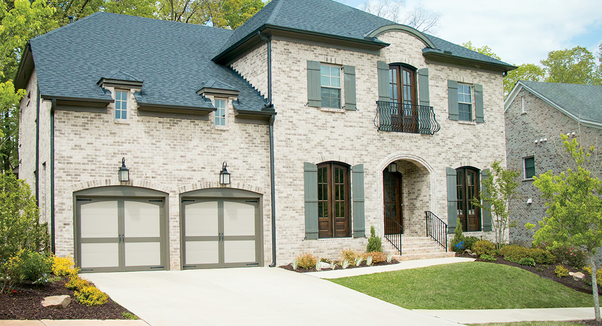 carriage house garage goors
