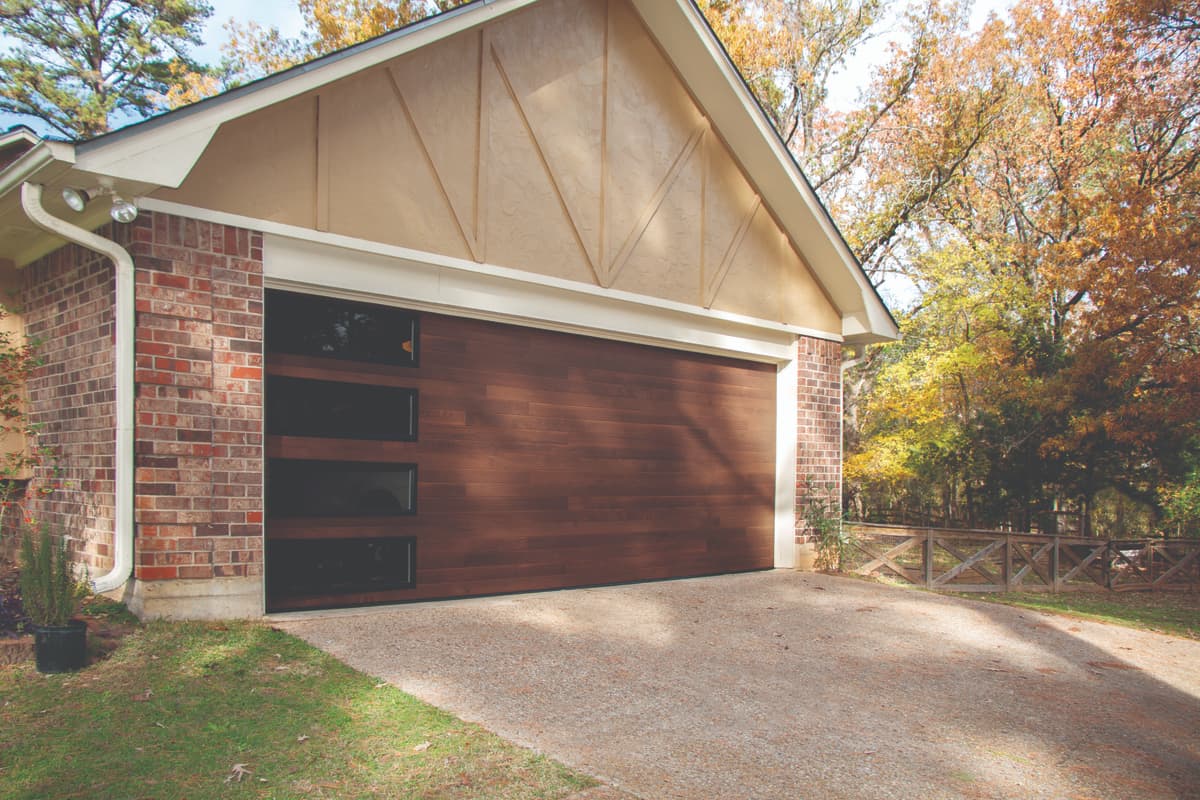 Home in the fall with Wayne Dalton Model 8300AG garage door with weather stripping