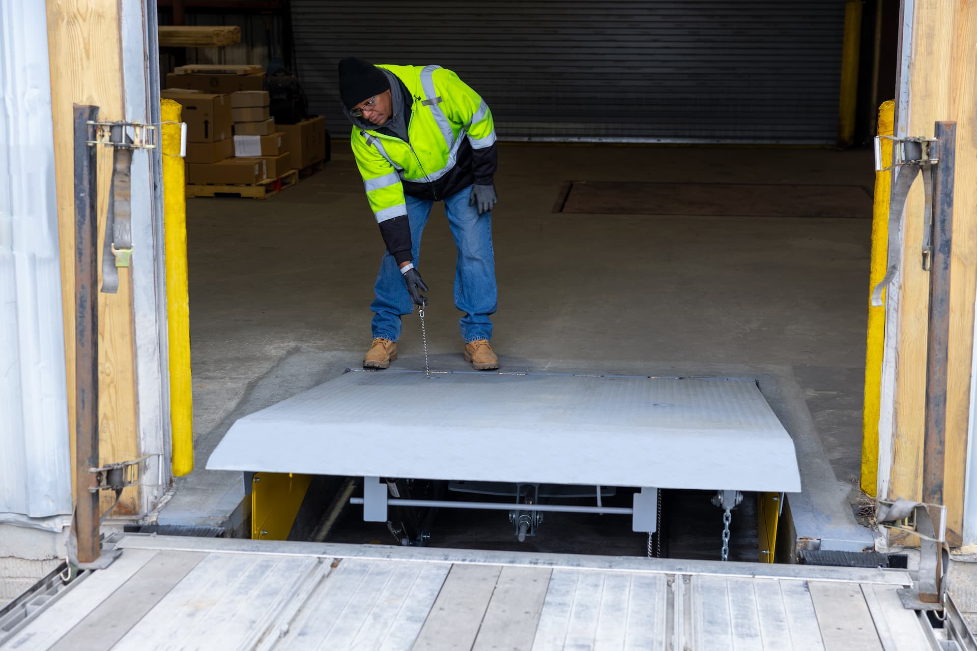 Wayne Dalton Mechanical Pit Leveler