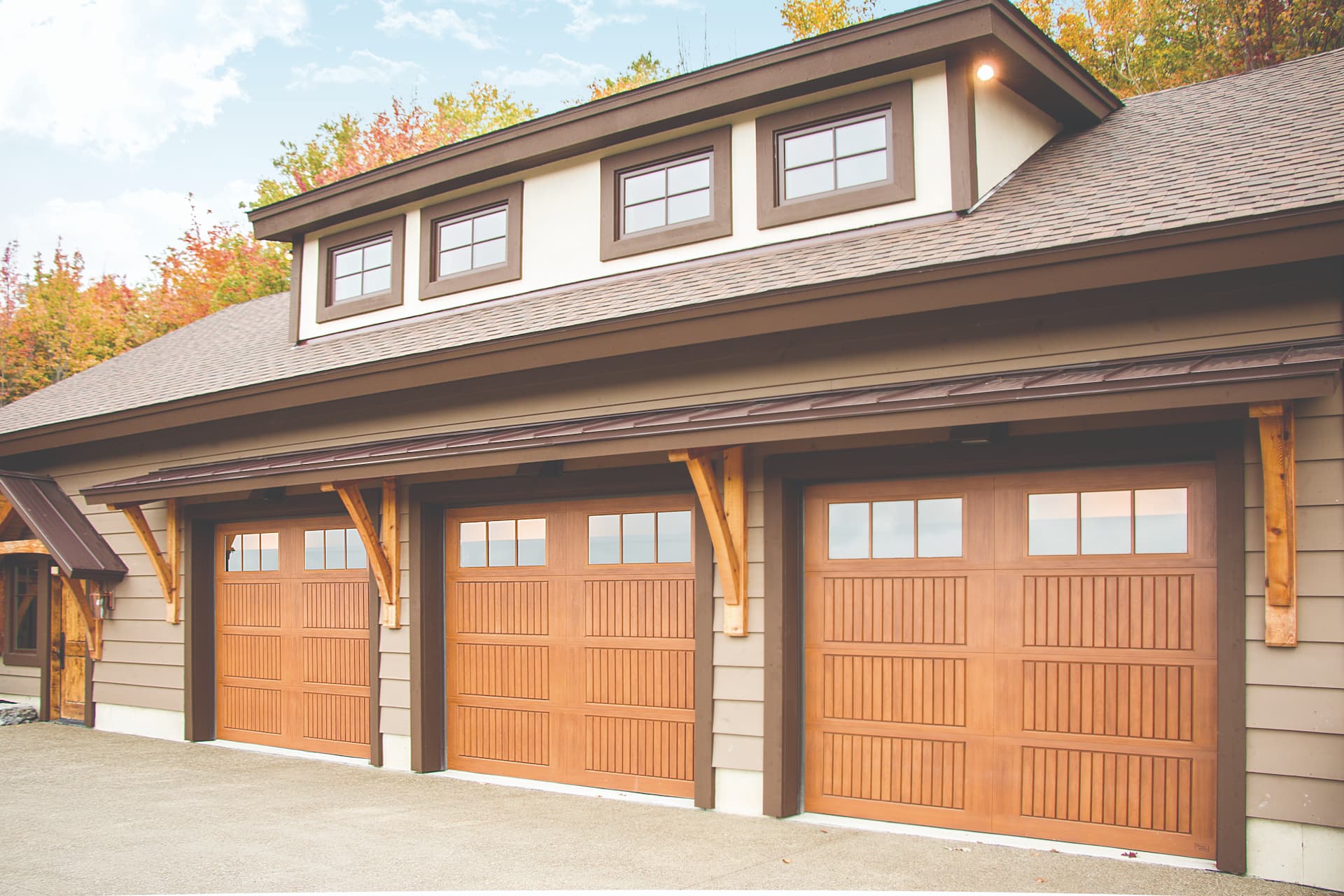 Wayne Dalton 8680 Sonoma Nat Oak fiberglass garage doors