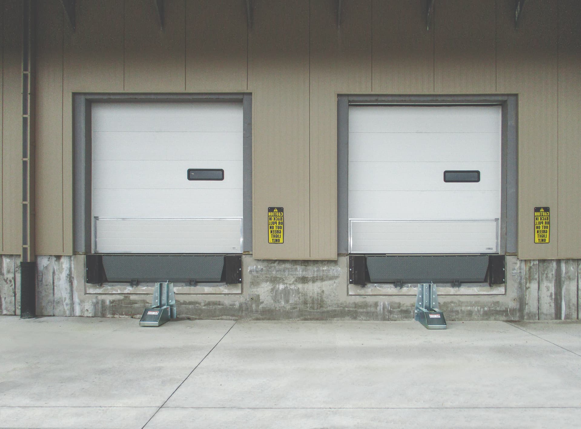 Wayne Dalton Thermospan 200 sectional doors