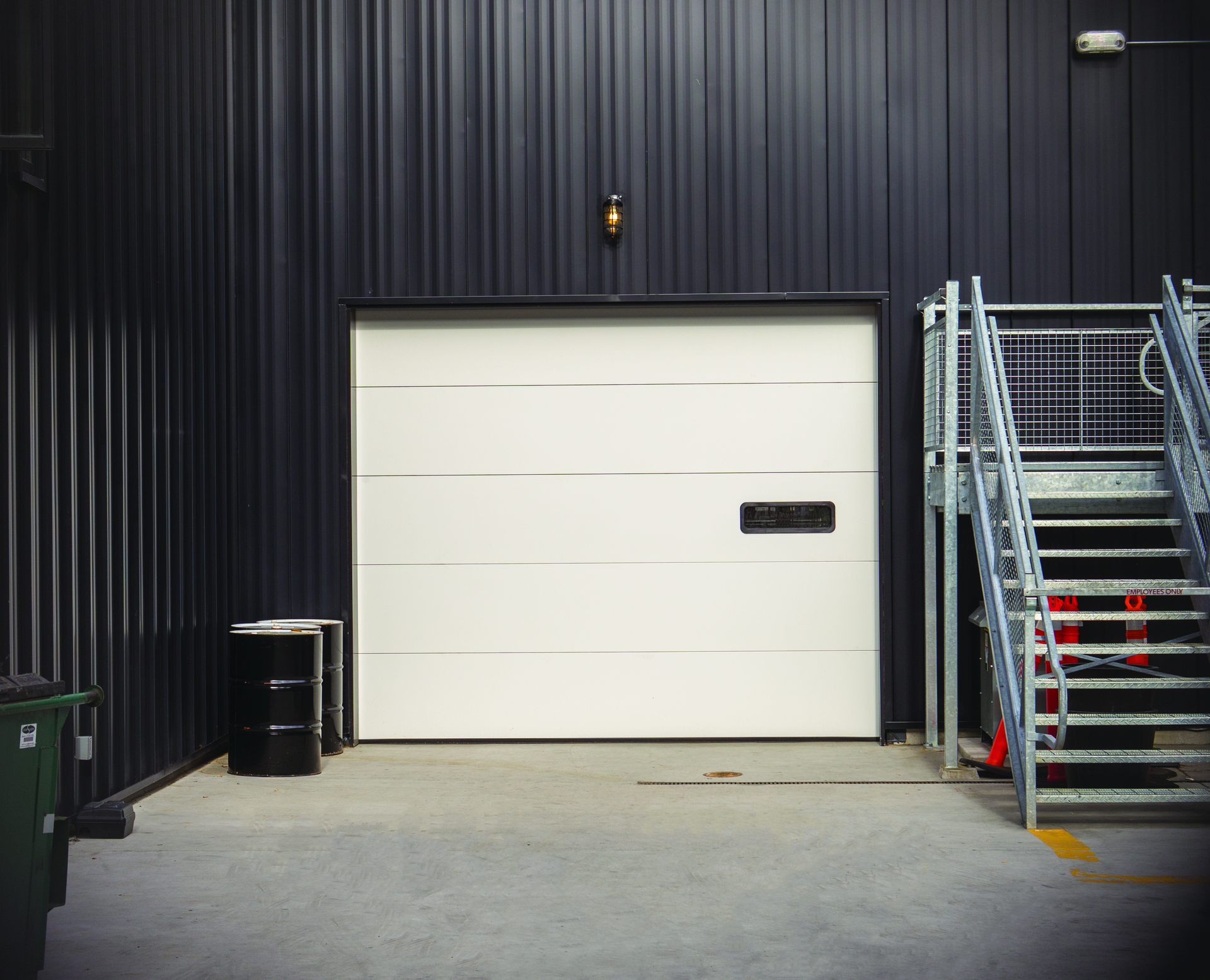 Wayne Dalton Thermspan 200-20 White Vision Lites sectional door